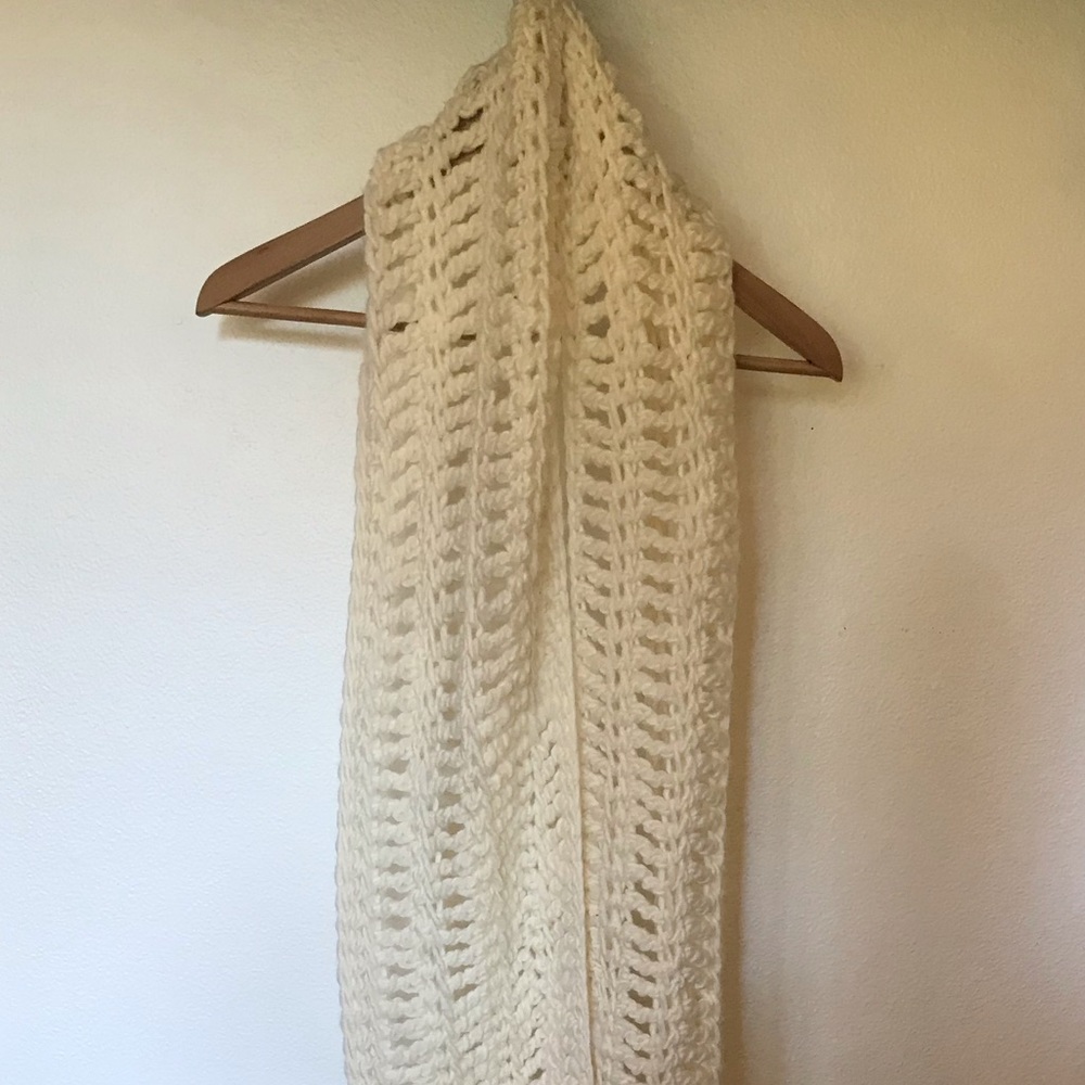 Hand knit scarf